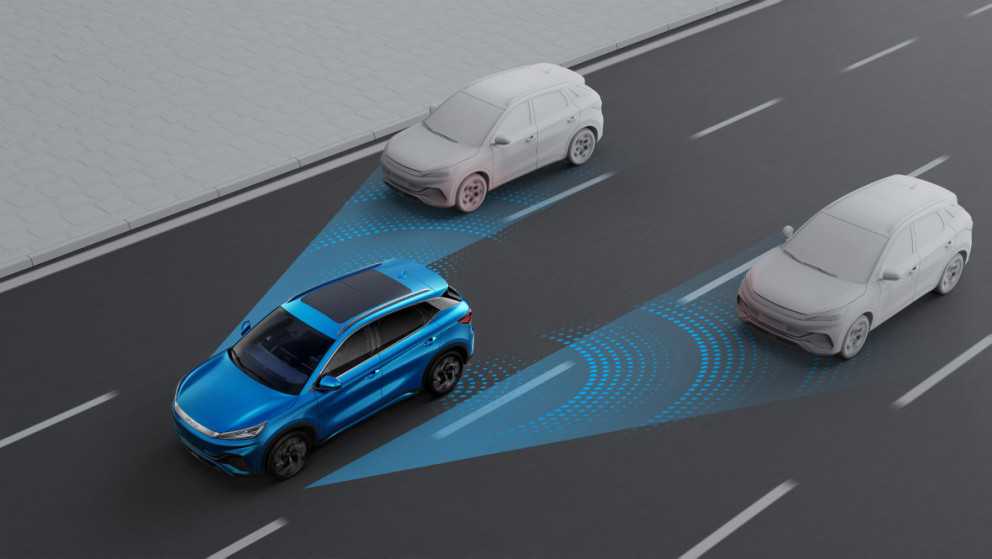 Illustration of the blind spot warning detection system on the BYD Atto 3